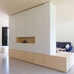 Raumteiler-Schrank